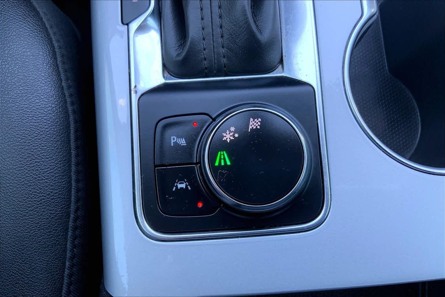 Used 2022 Chevrolet Blazer LT w/ LPO, Black Accent Package FWD image 35