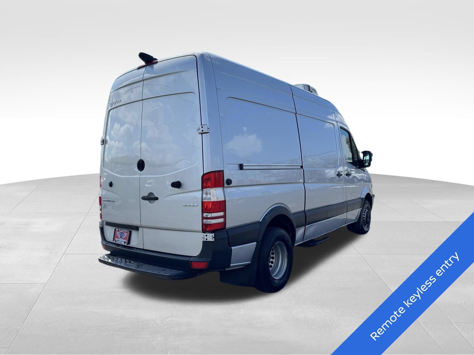 Used 2017 Mercedes-Benz Sprinter 3500 image 4