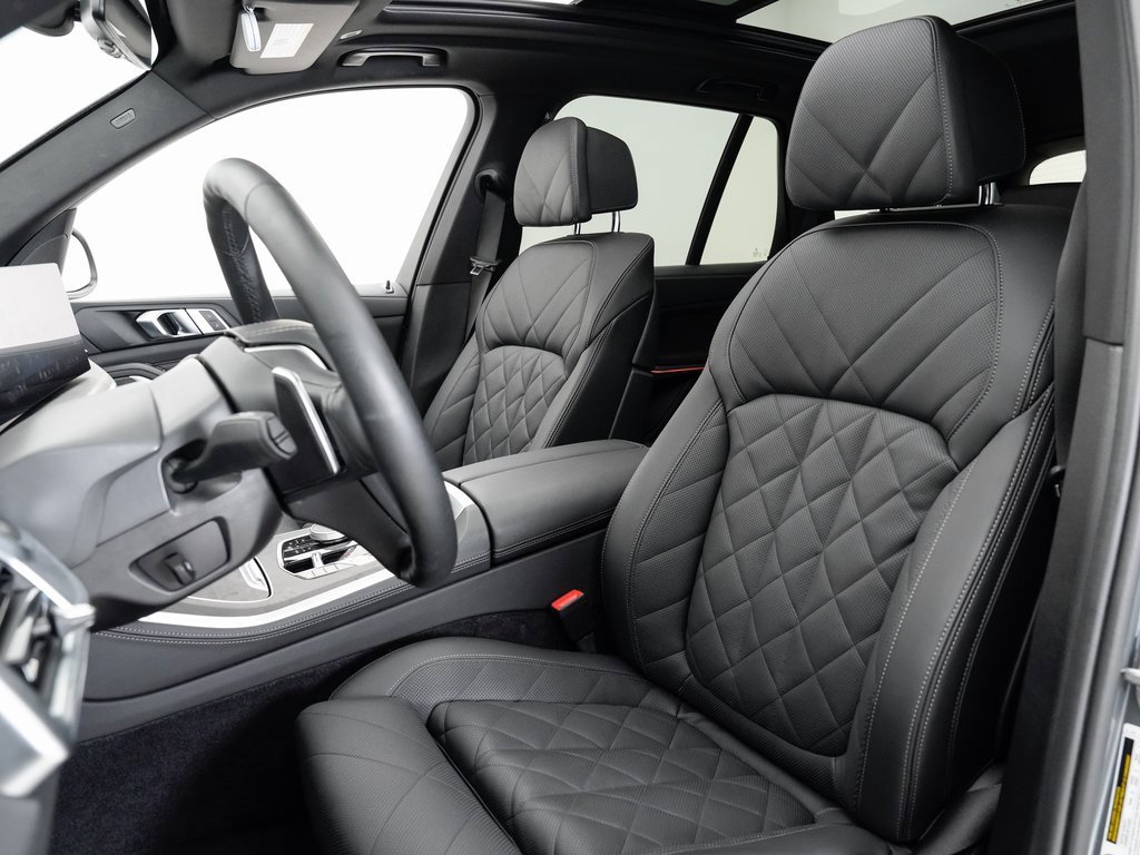 Used 2024 BMW X5 xDrive40i w/ Premium Package image 5