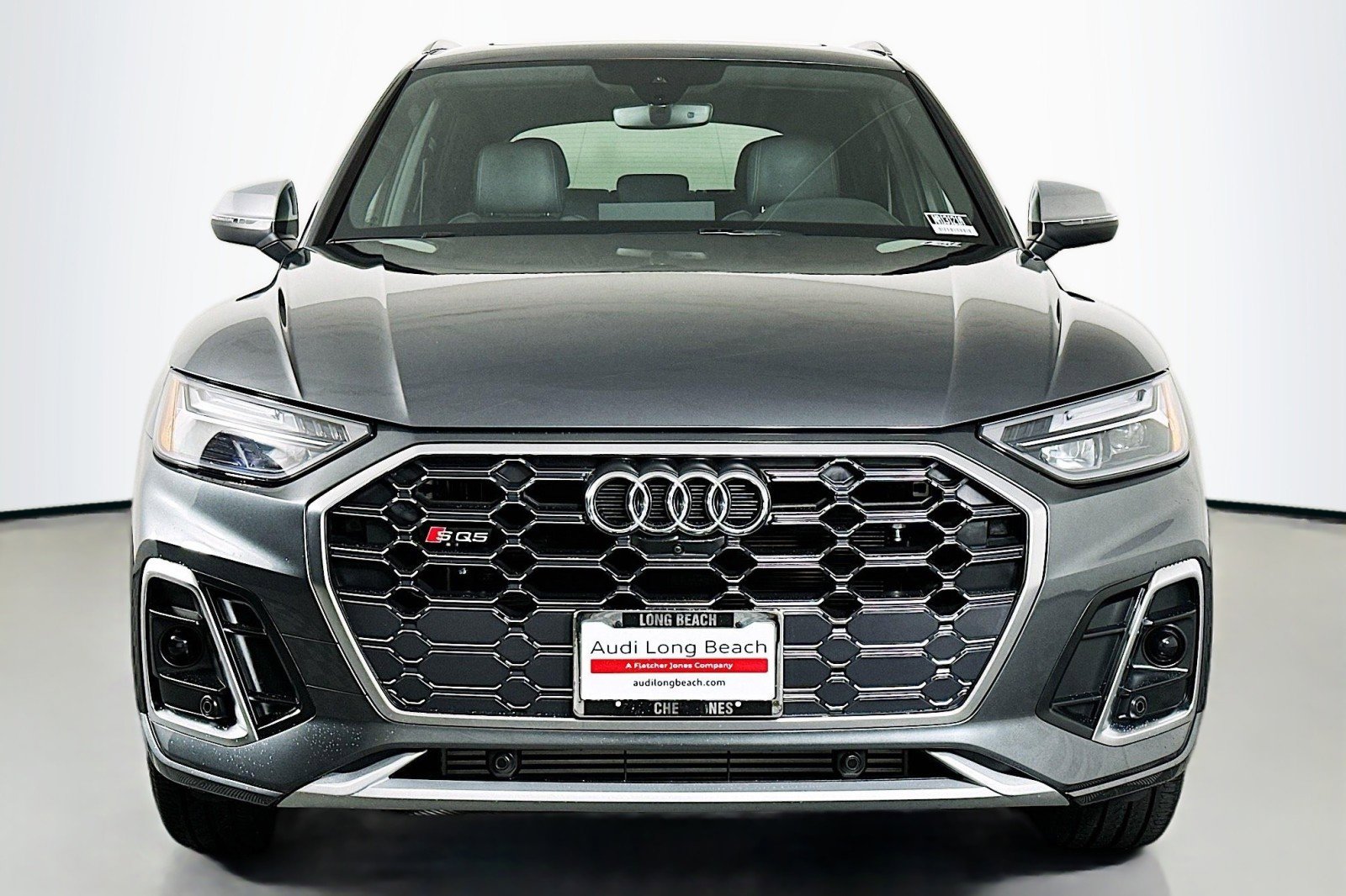 Used 2025 Audi SQ5 Premium Plus image 2