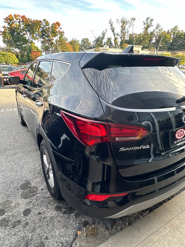 Used 2017 Hyundai Santa Fe Sport FWD image 6
