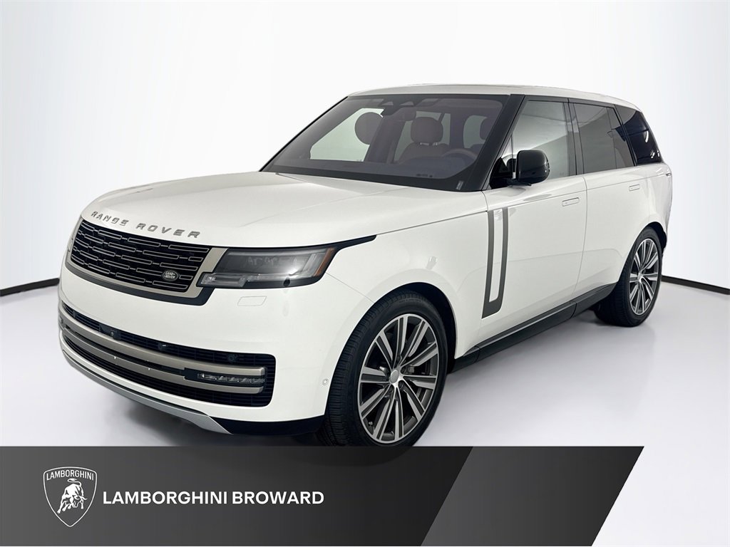 Used 2023 Land Rover Range Rover SE image 1