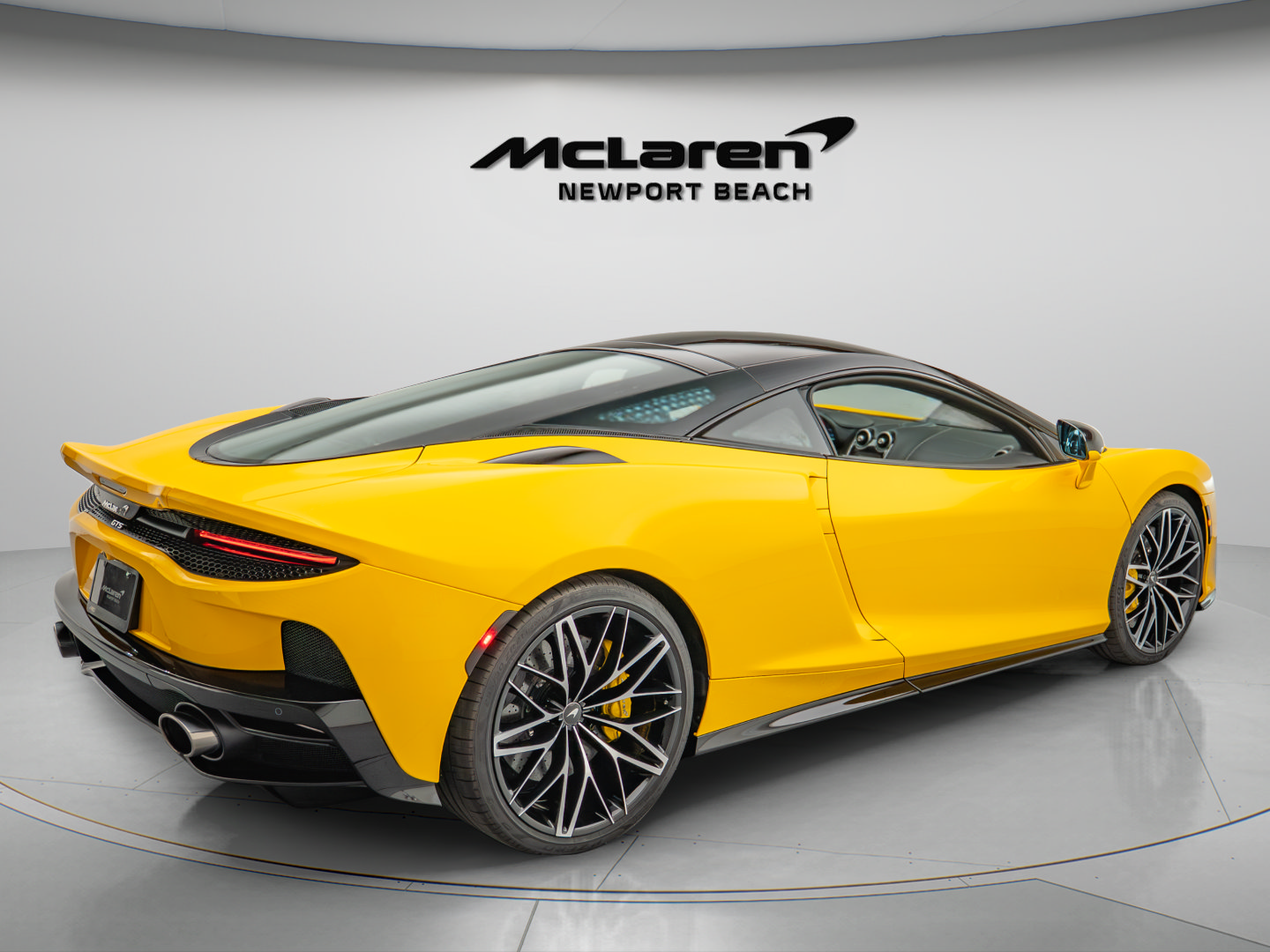 Used 2025 McLaren GTS RWD image 7