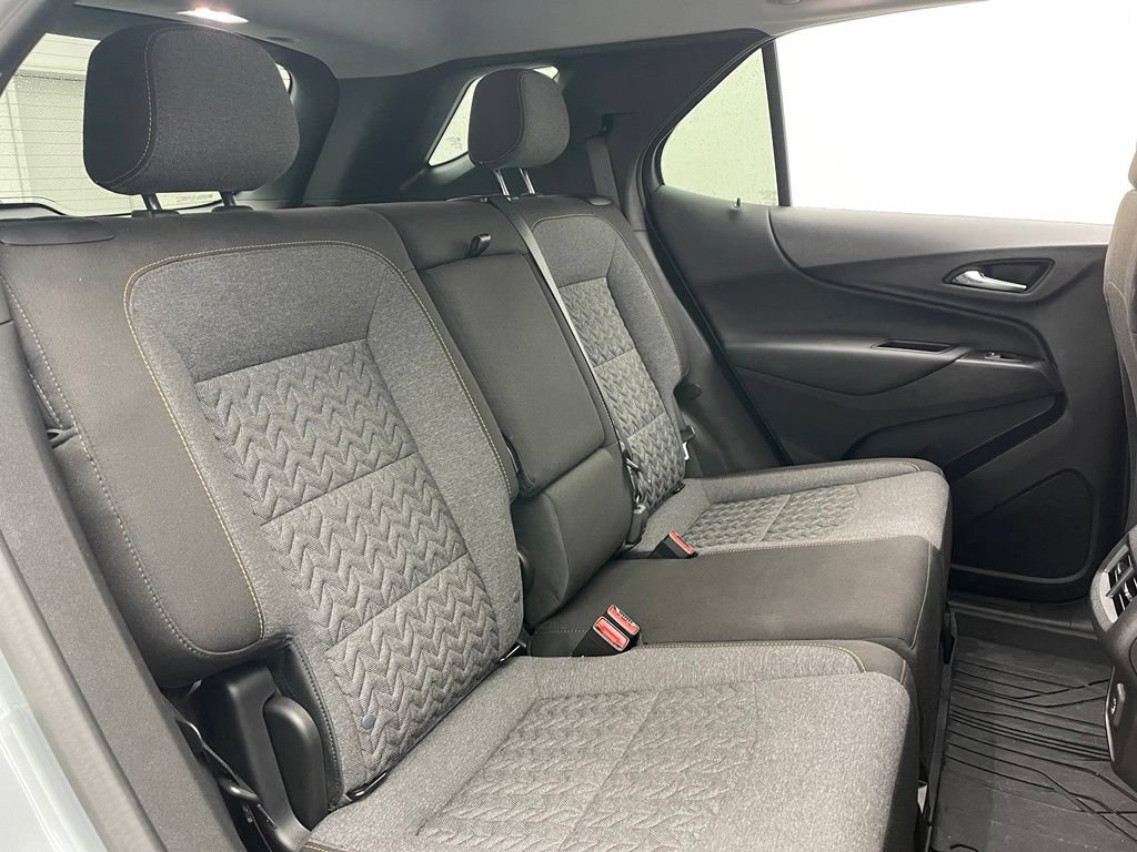 Used 2024 Chevrolet Equinox LT FWD image 34