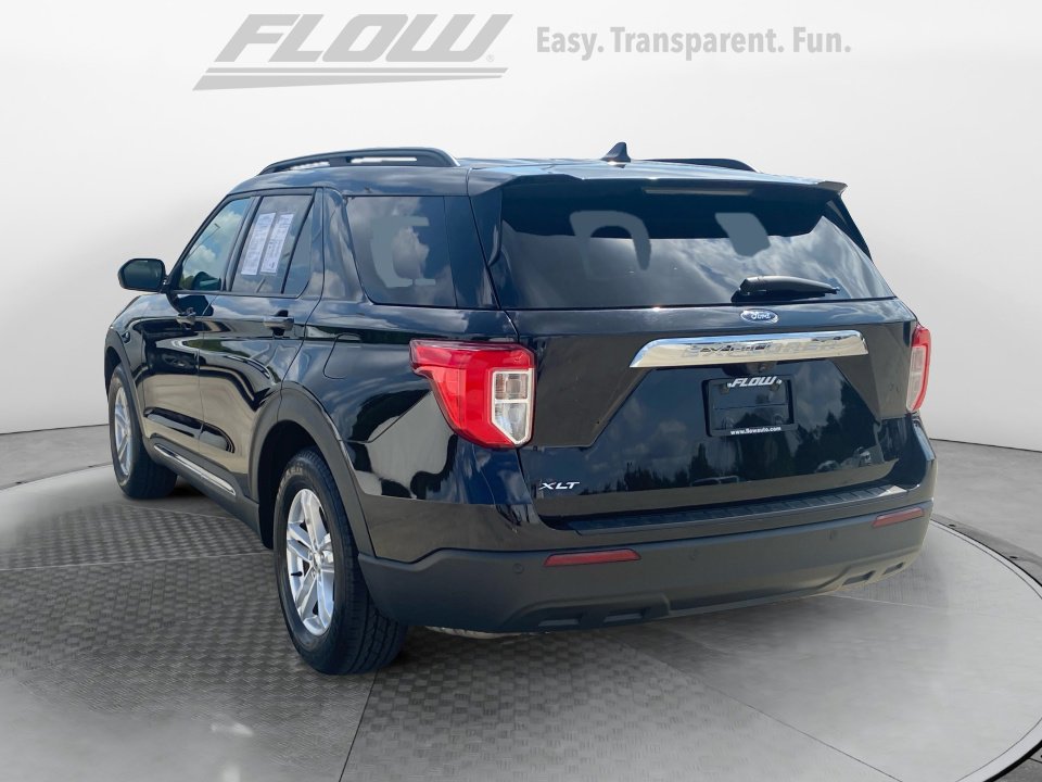 Used 2022 Ford Explorer XLT image 6