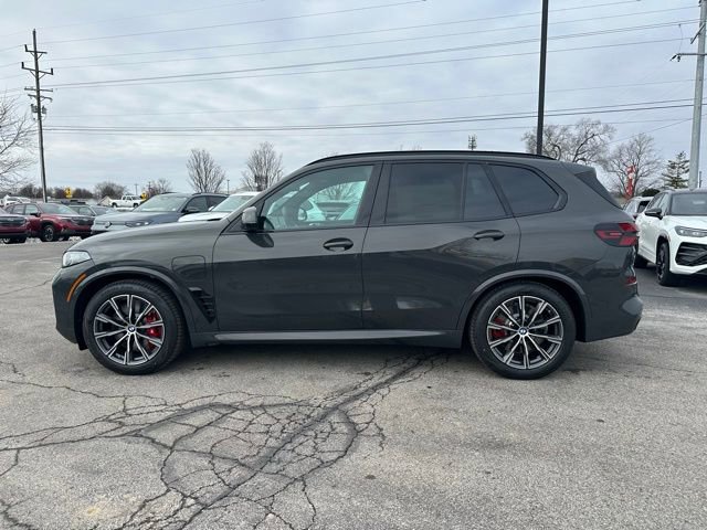 New 2026 BMW X5 xDrive50e w/ Executive Package image 7