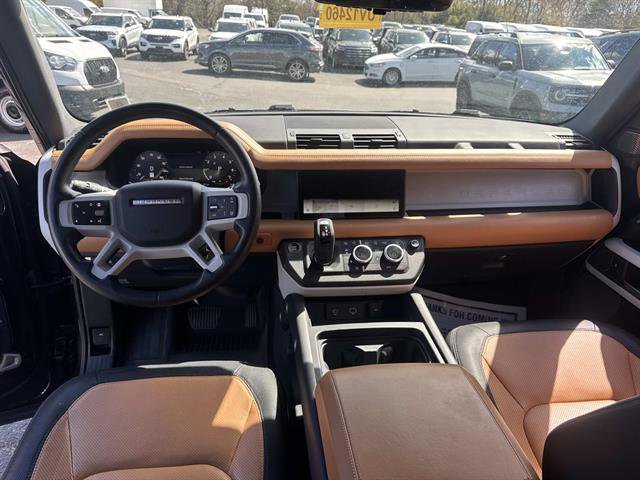 Used 2024 Land Rover Defender 110 X-Dynamic SE AWD/4WD image 9