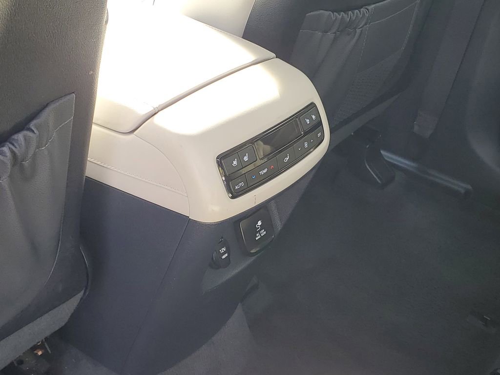 Used 2024 Hyundai Palisade Calligraphy image 35