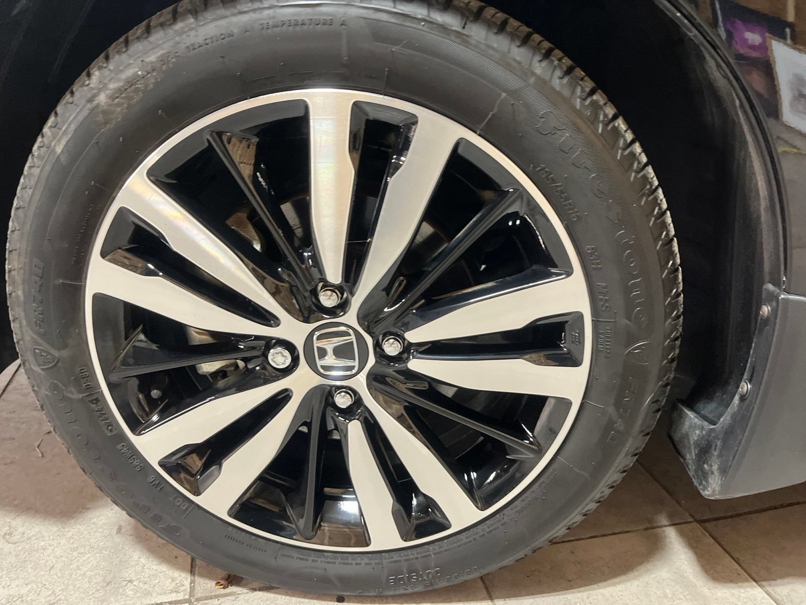 Used 2018 Honda Fit EX image 9