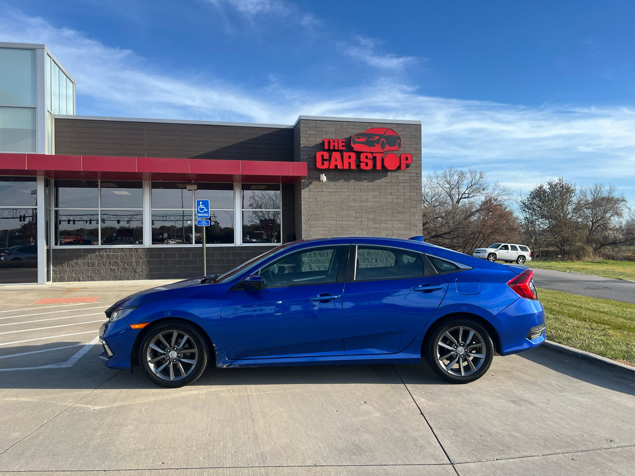 Used 2019 Honda Civic EX image 1