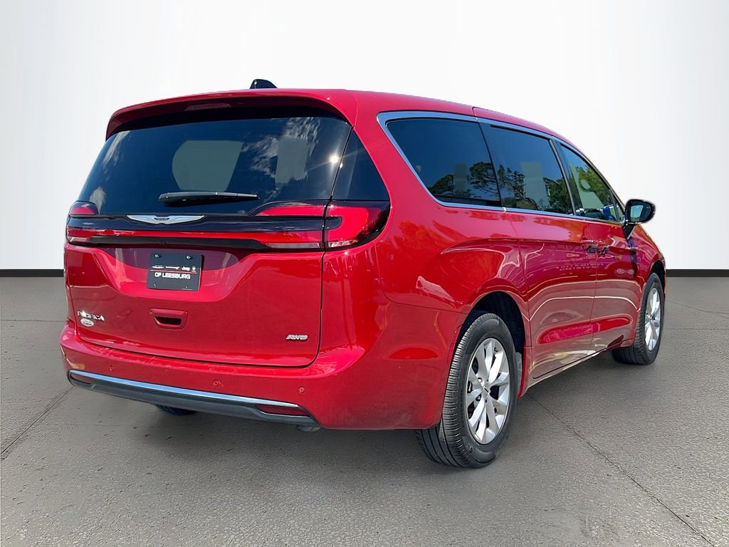 Certified 2025 Chrysler Pacifica Select image 7