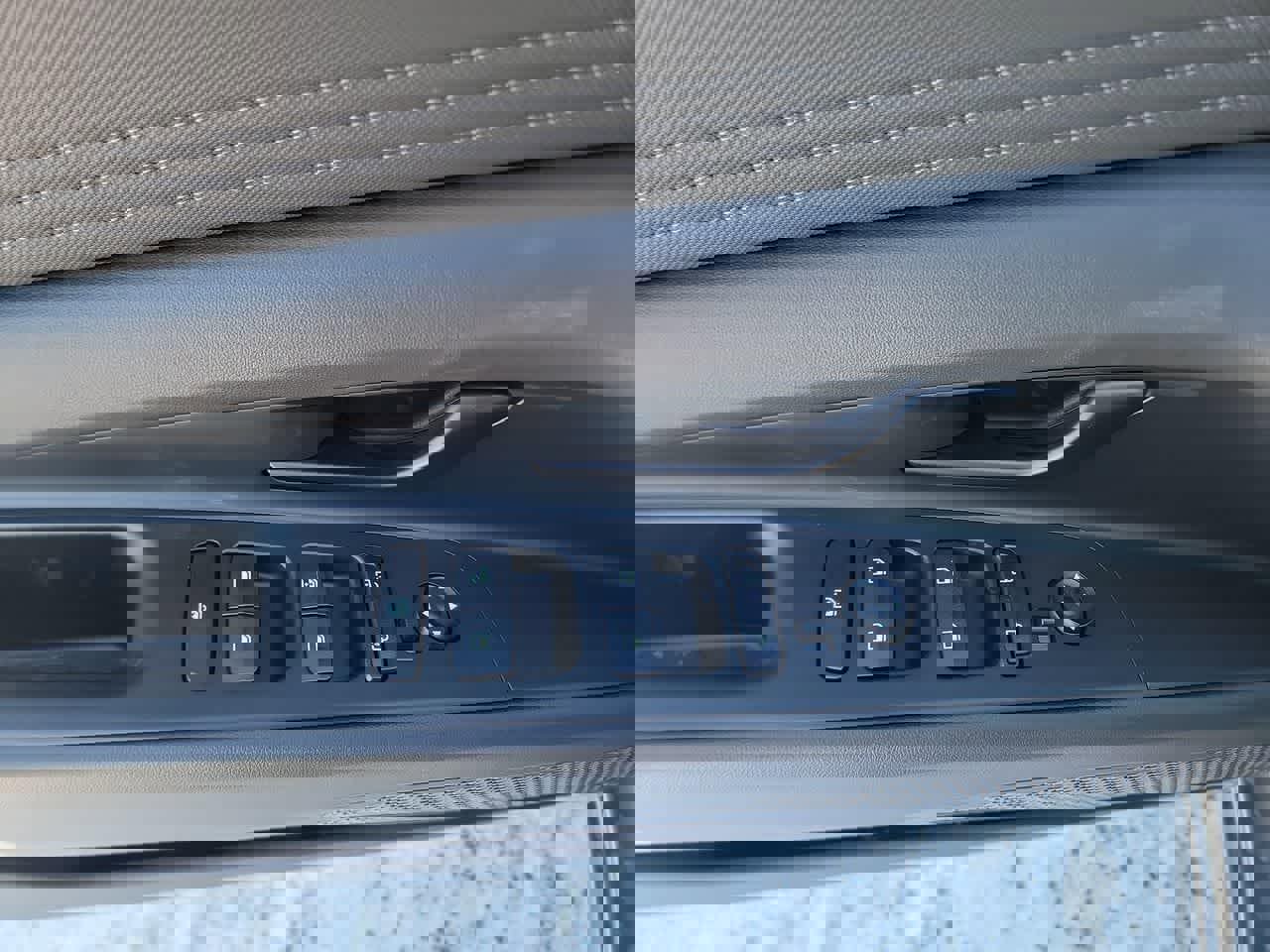 New 2026 Hyundai Elantra Sport image 11