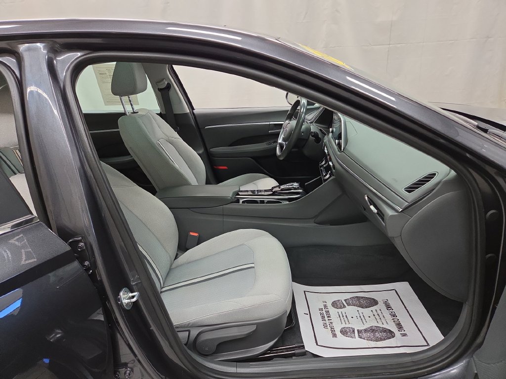 Used 2020 Hyundai Sonata SEL w/ Convenience + Sunroof Package FWD image 11