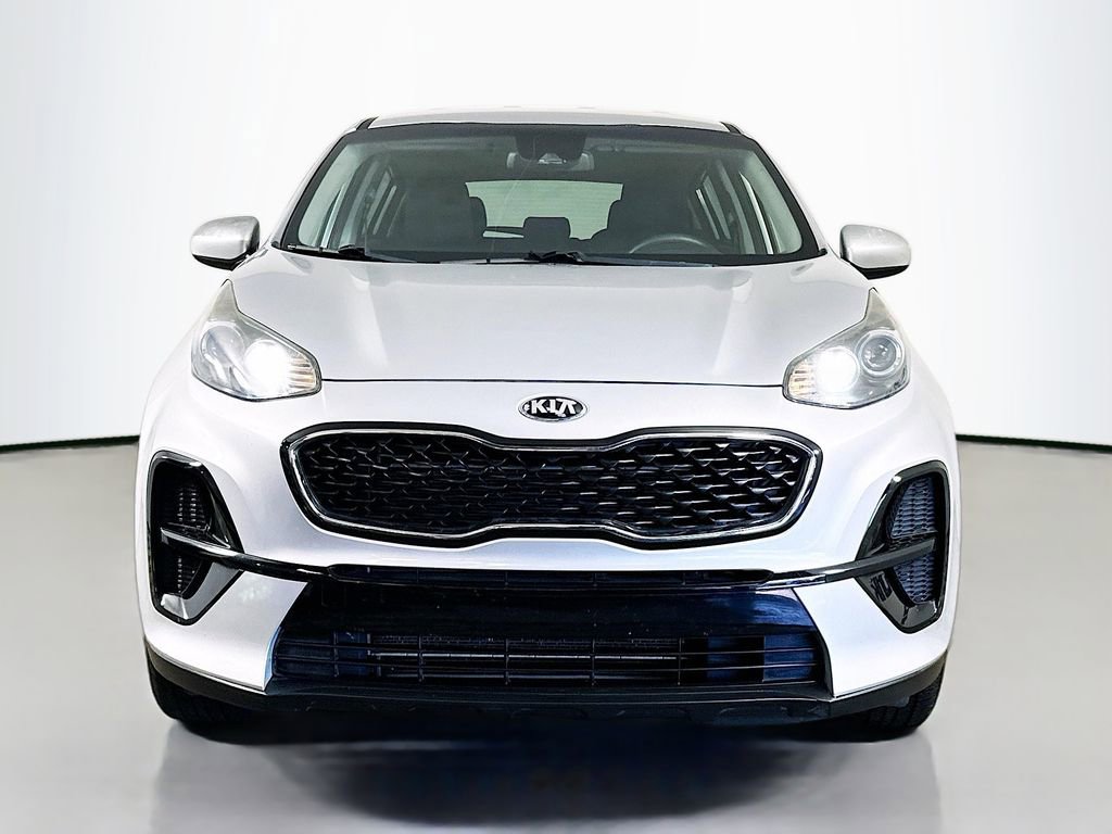 Used 2020 Kia Sportage LX image 2