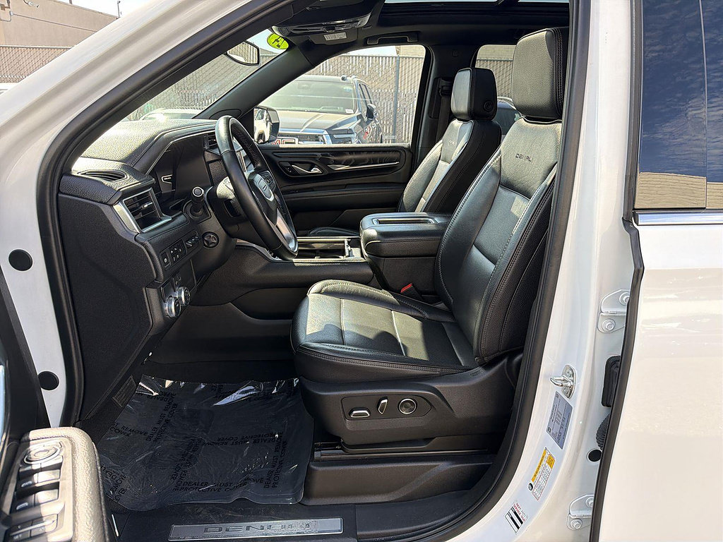 Used 2024 GMC Yukon Denali RWD image 19