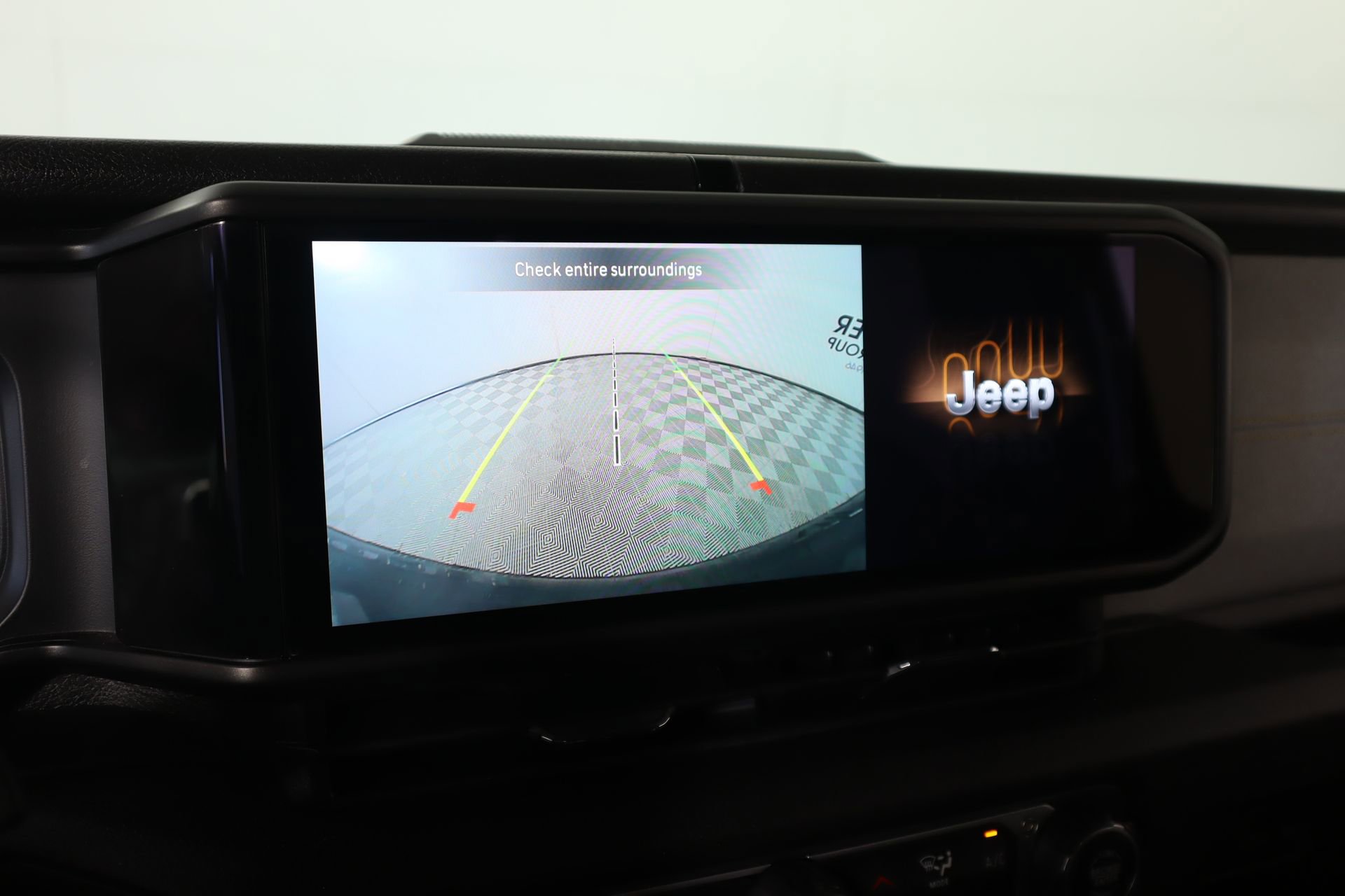 Used 2025 Jeep Wrangler Sport image 6