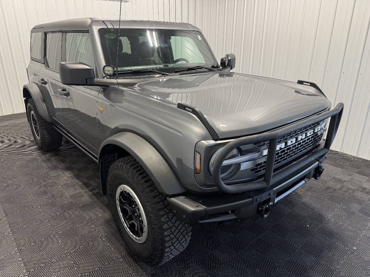 Used 2022 Ford Bronco Badlands w/ Sasquatch Package AWD/4WD image 2
