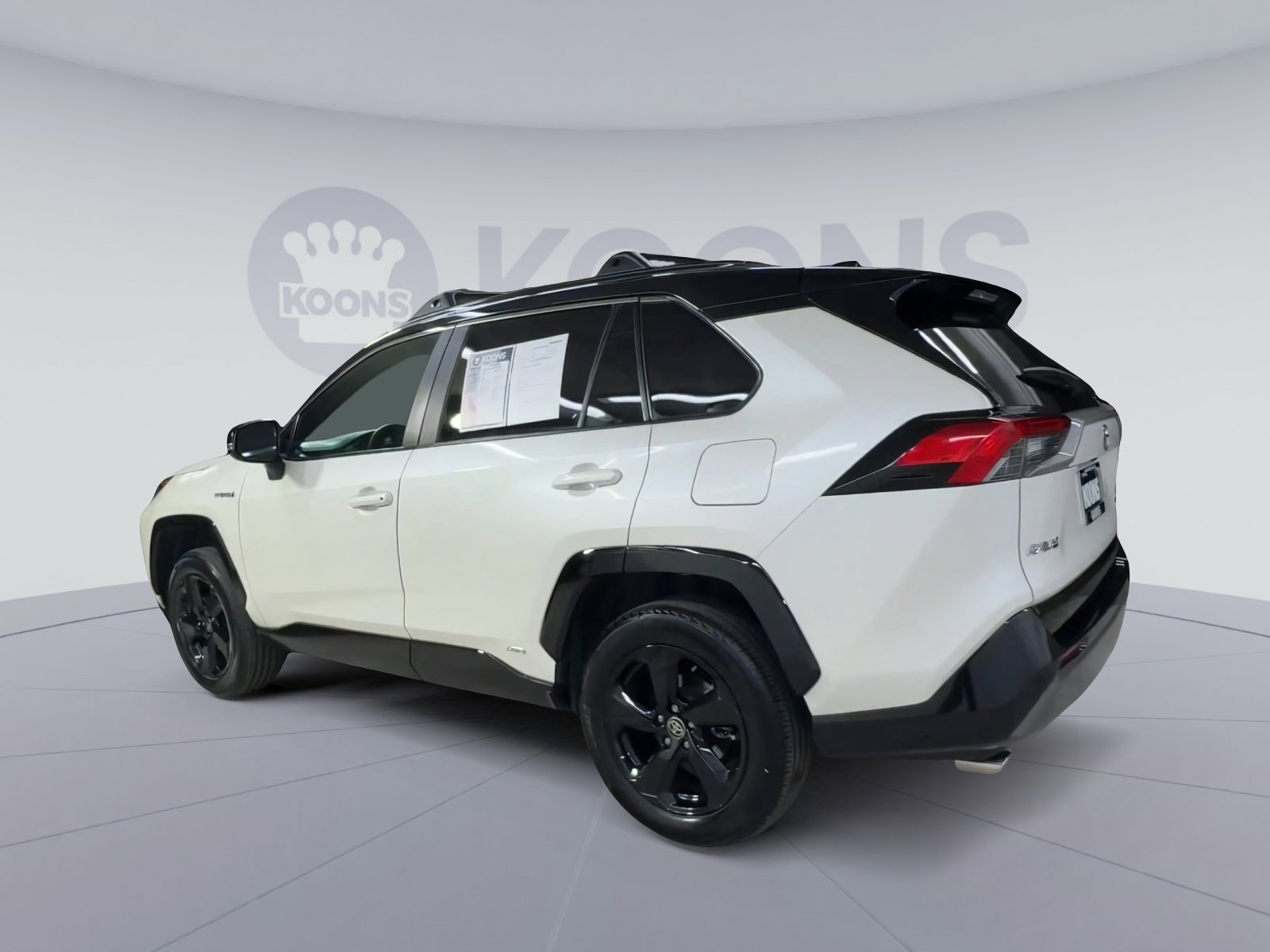 Used 2021 Toyota RAV4 XSE AWD/4WD image 8