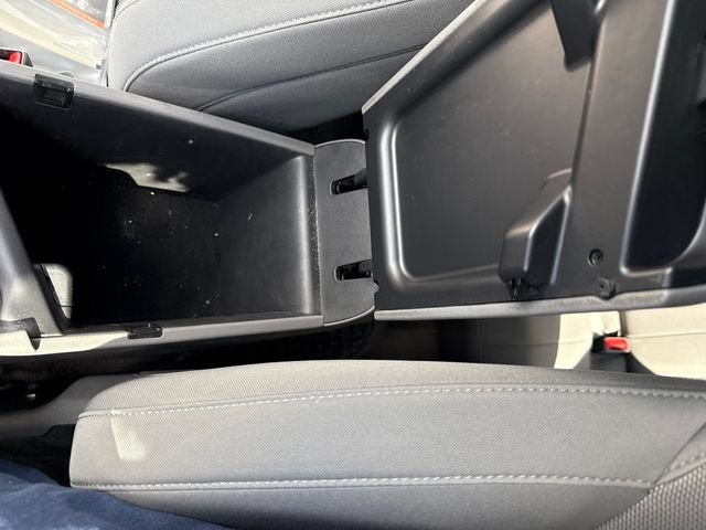 Used 2022 Hyundai Elantra SE FWD image 22