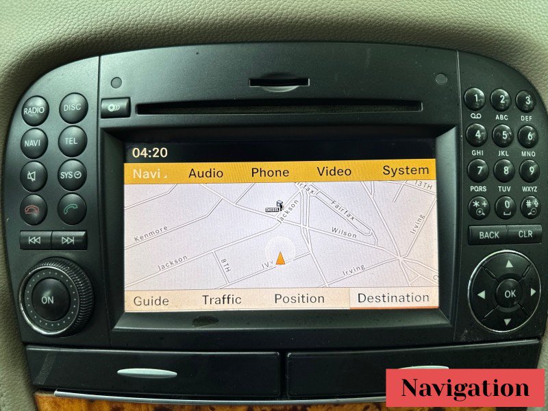 Used 2011 Mercedes-Benz SL 550 image 23