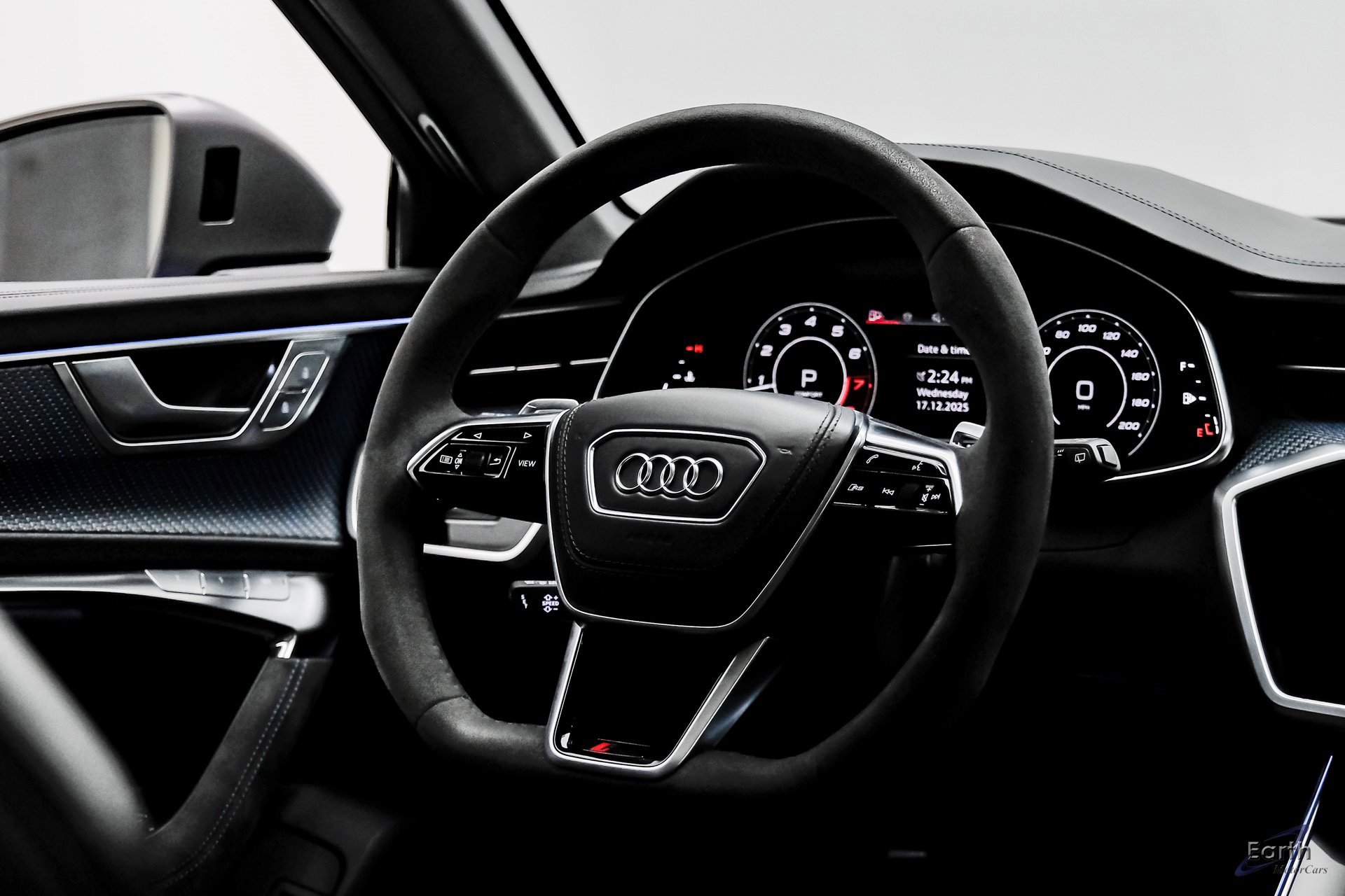 Used 2025 Audi RS 6 performance image 51