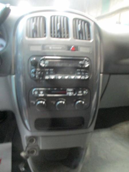 Used 2007 Dodge Grand Caravan SXT FWD image 12
