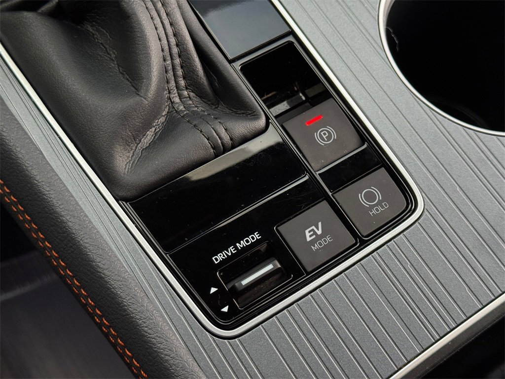 Certified 2022 Toyota Sienna XSE image 38