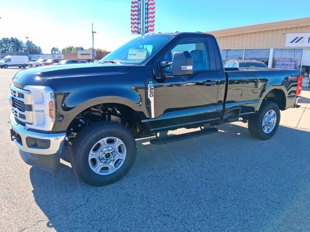 New 2026 Ford F250 XLT w/ FX4 Off-Road Package image 1