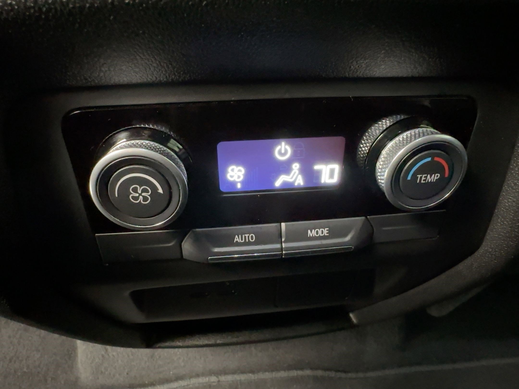 Used 2025 Buick Enclave Sport Touring image 31