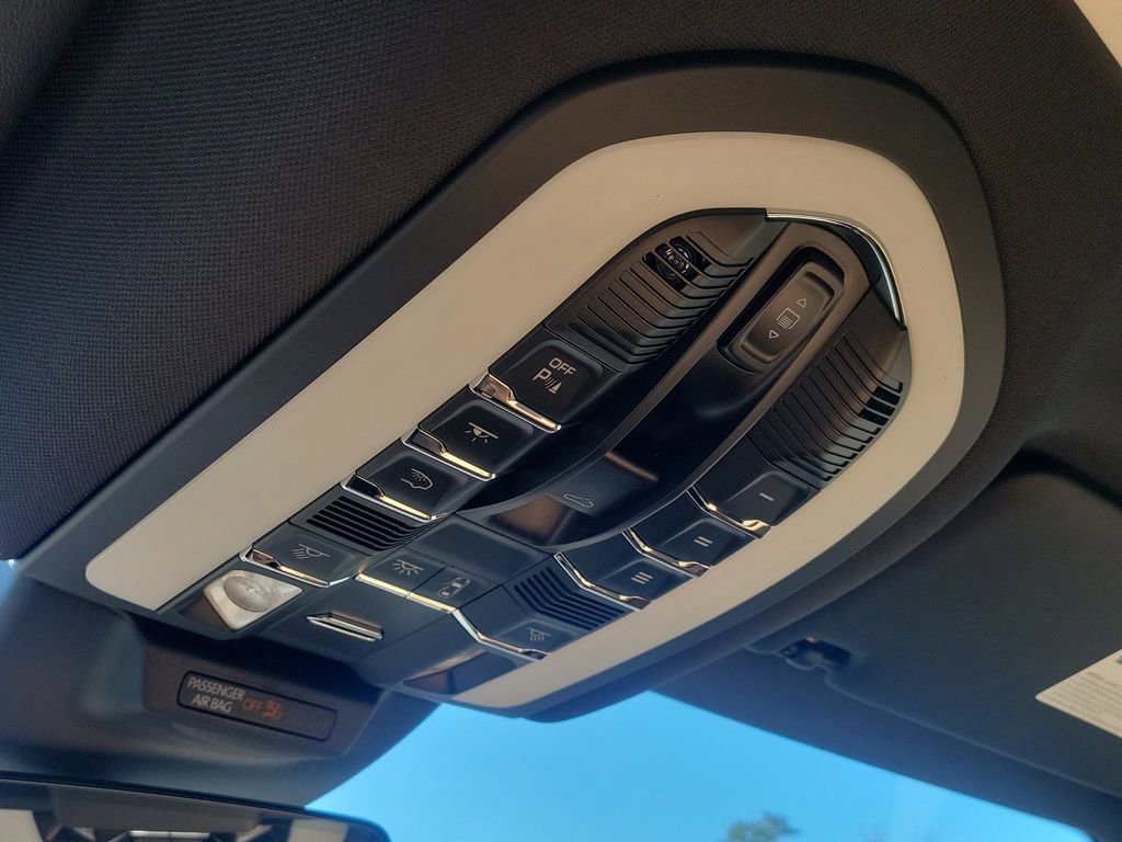 New 2026 Porsche Macan image 41