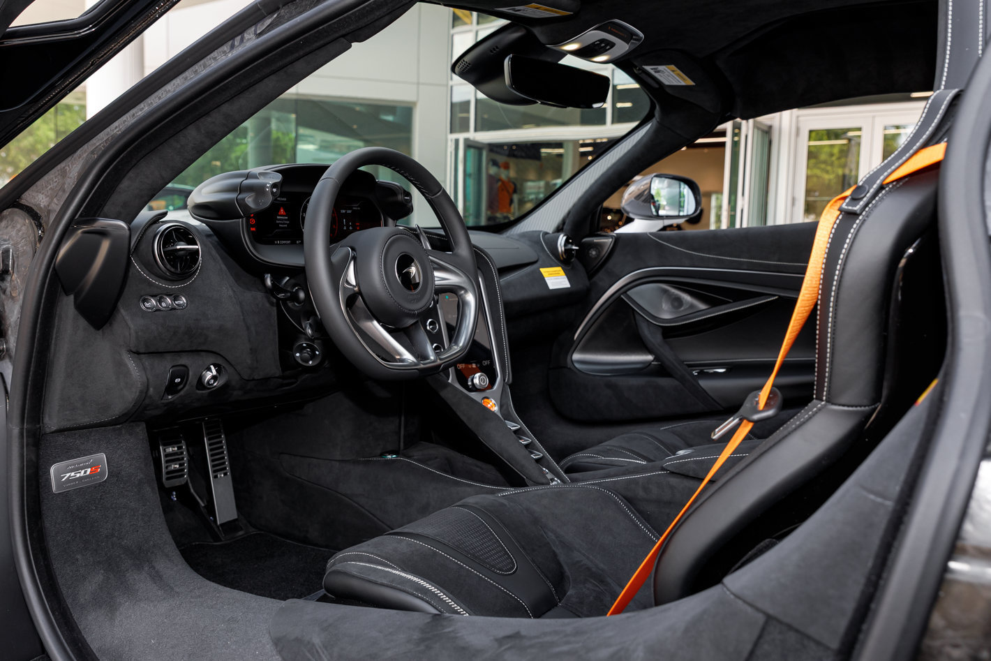 Used 2027 McLaren 750S RWD image 19