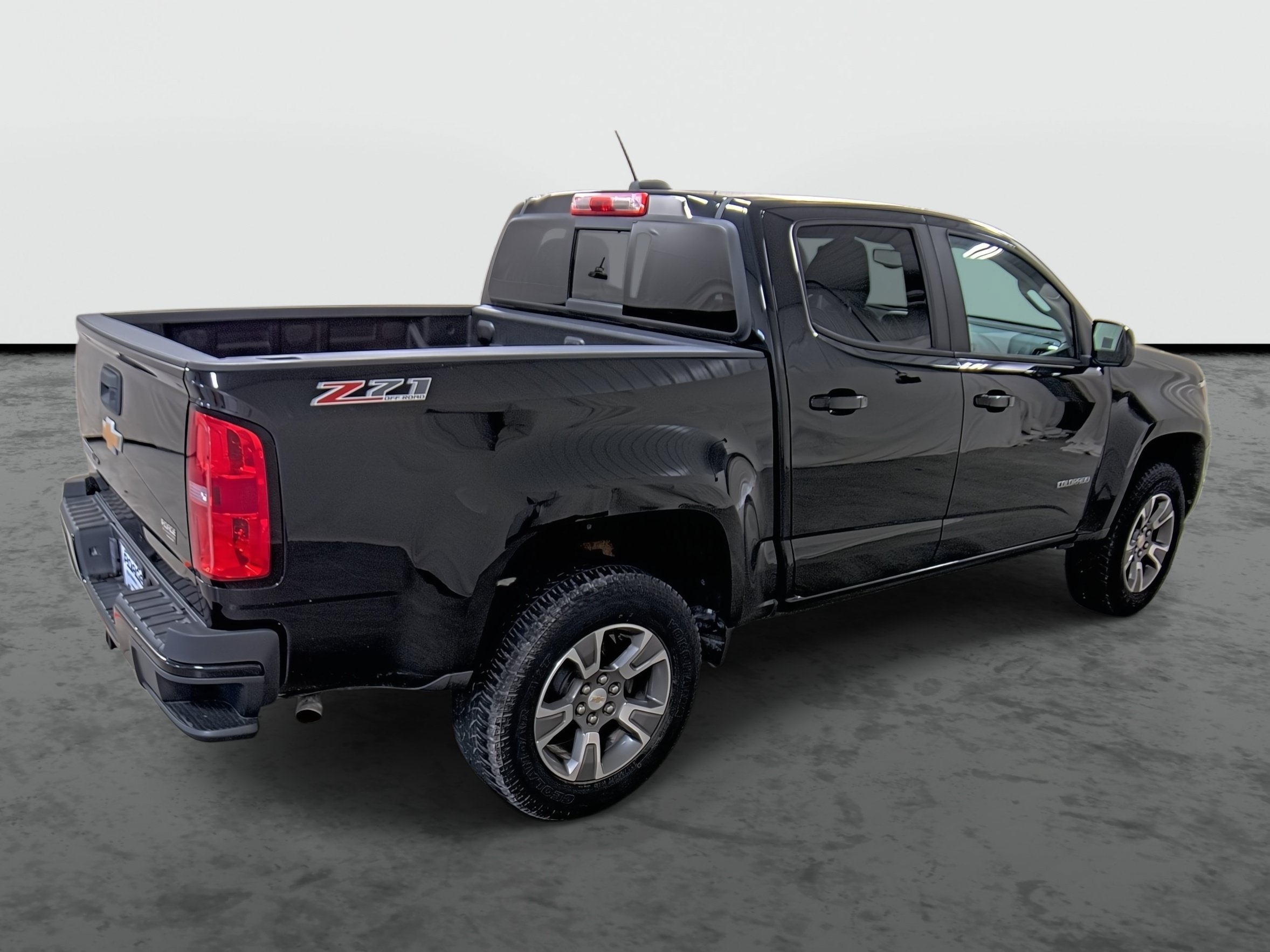Used 2017 Chevrolet Colorado Z71 AWD/4WD image 4