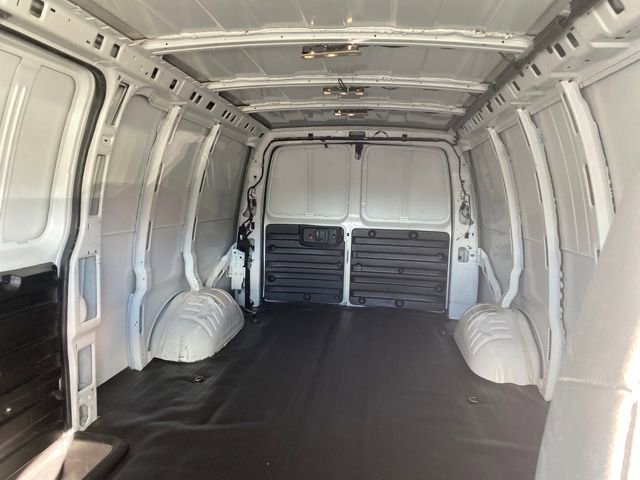 Used 2022 Chevrolet Express 2500 Work Van w/ Driver Convenience Package image 16