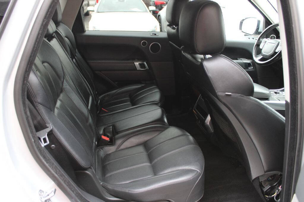 Used 2014 Land Rover Range Rover Sport SE AWD/4WD image 16