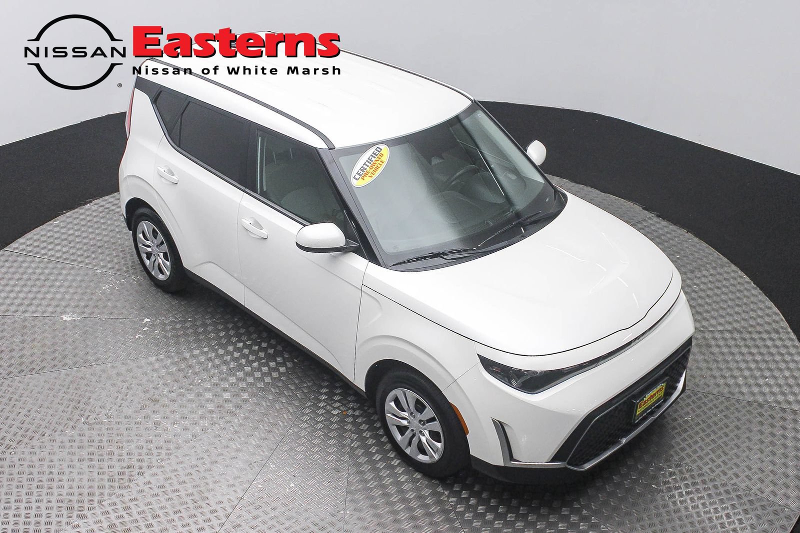 Used 2023 Kia Soul LX FWD image 3