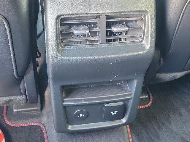 Certified 2024 Ford Edge ST-Line AWD/4WD image 19