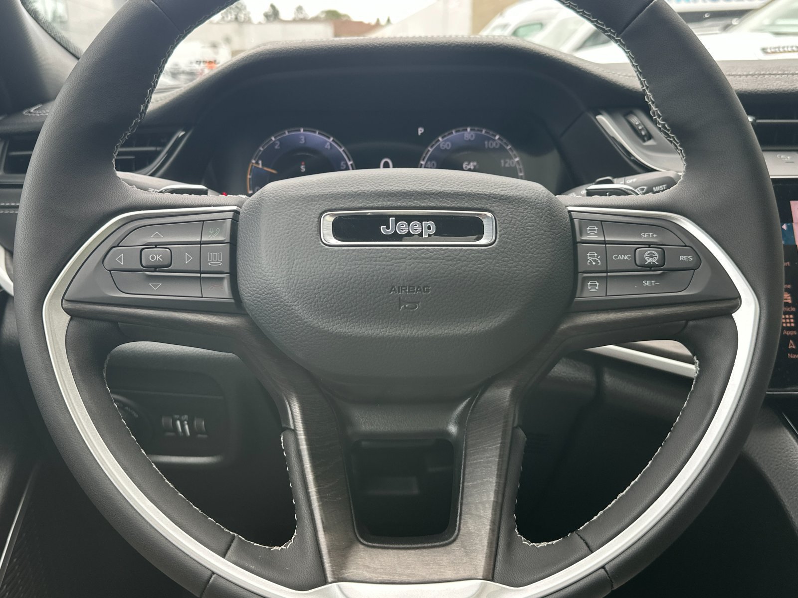 New 2026 Jeep Grand Cherokee L Limited w/ Limited Altitude Package AWD/4WD image 25