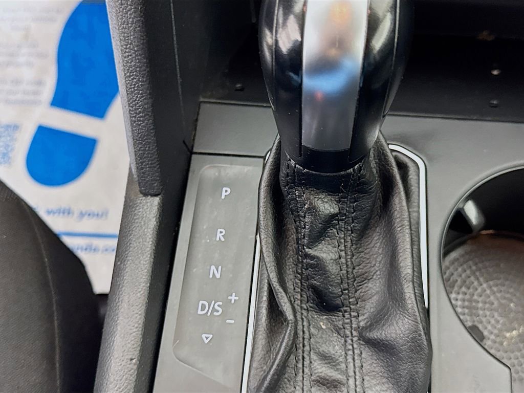 Used 2018 Volkswagen Atlas S image 20