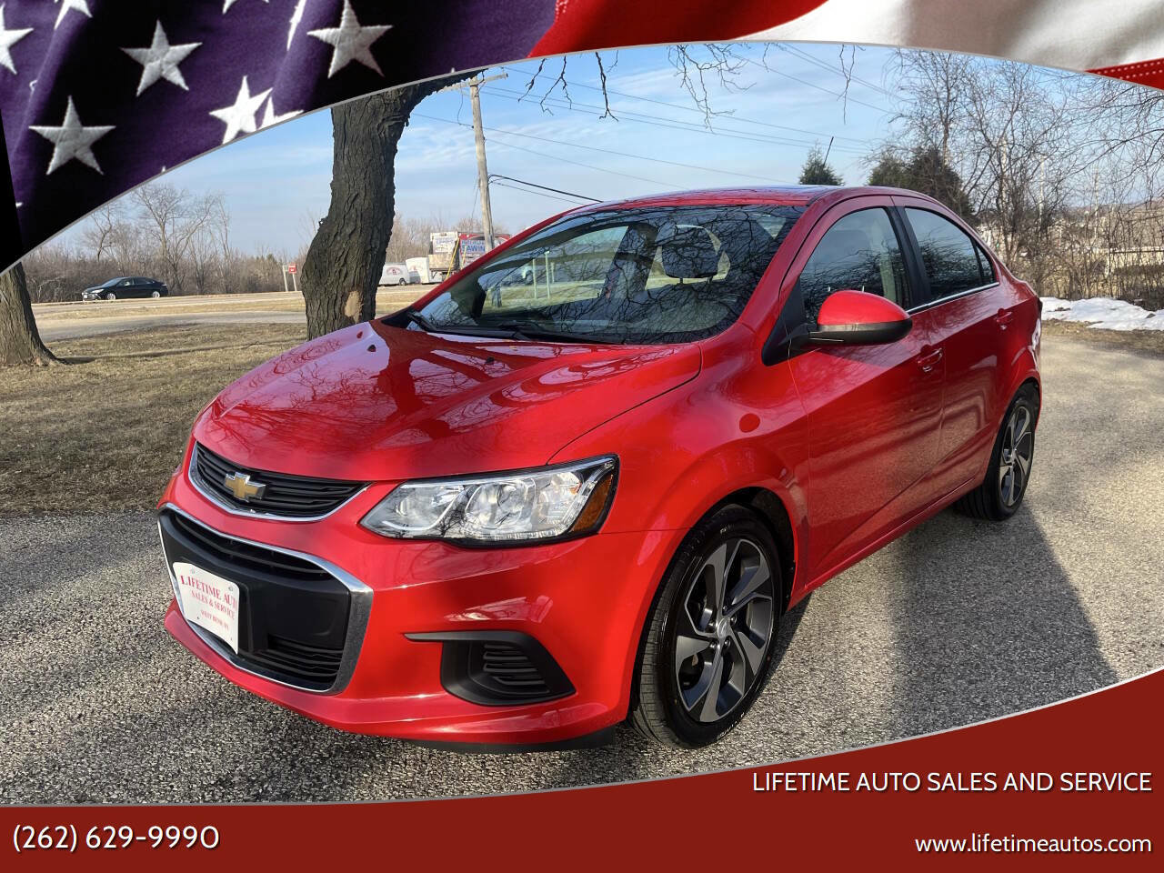 Used 2020 Chevrolet Sonic Premier FWD image 1
