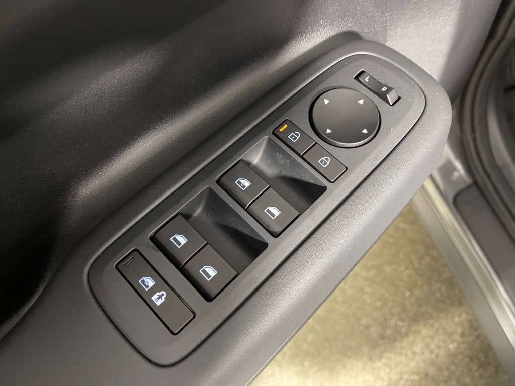 New 2026 Hyundai Santa Fe SE image 18