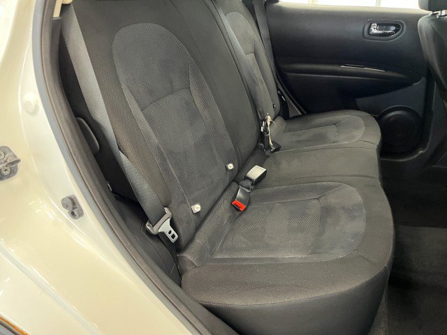 Used 2014 Nissan Rogue S AWD/4WD image 30