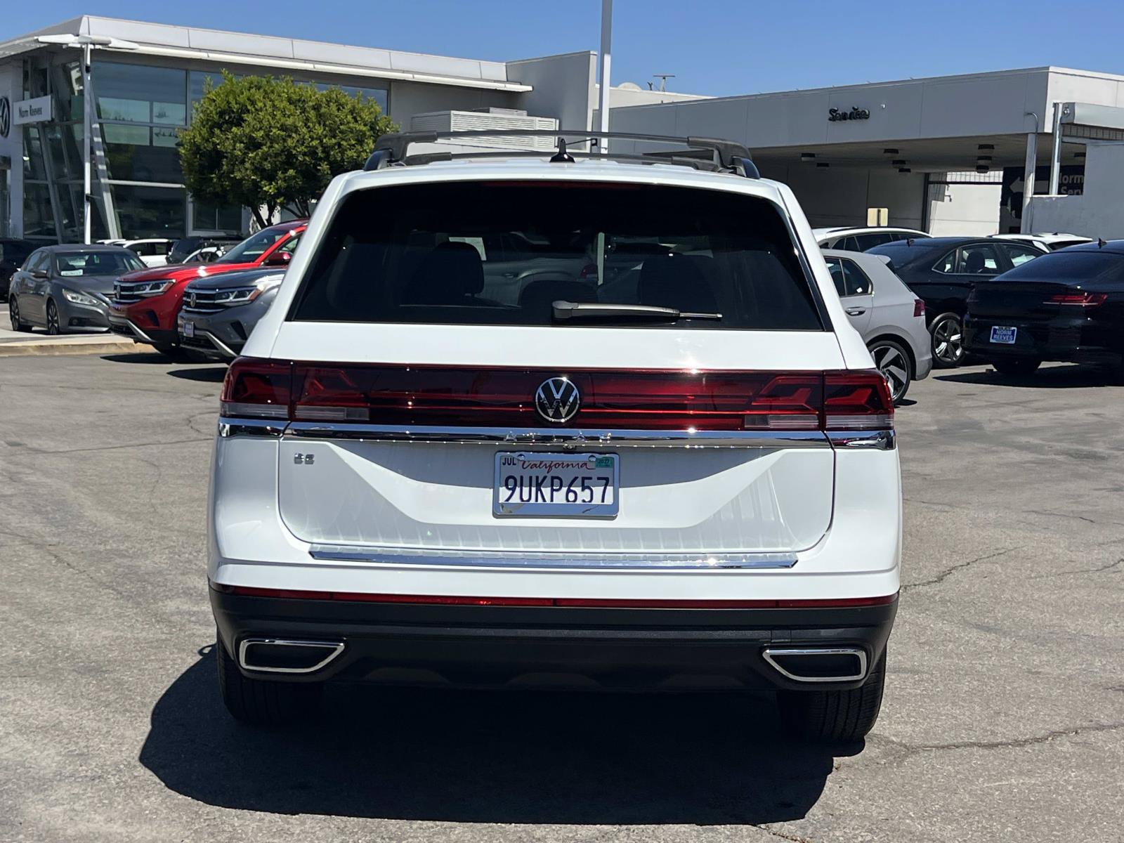 Certified 2025 Volkswagen Atlas SE FWD image 25