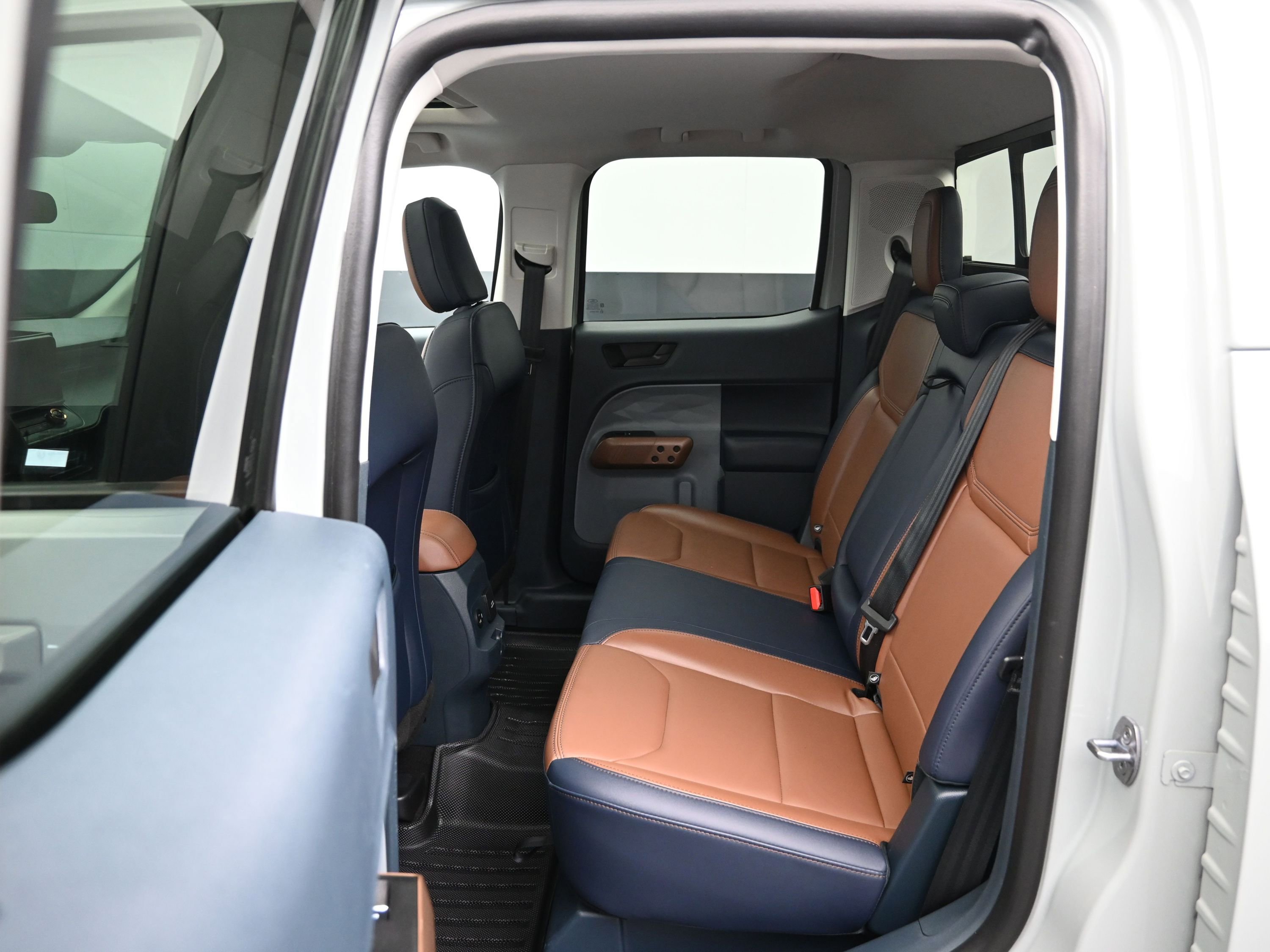 Used 2024 Ford Maverick Lariat AWD/4WD image 11
