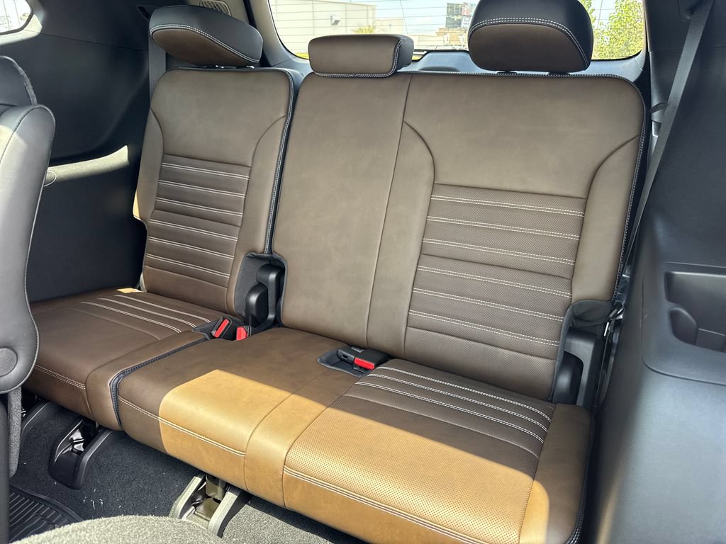 New 2027 GMC Acadia Denali Ultimate w/ LPO, Floor Liner Package FWD image 12