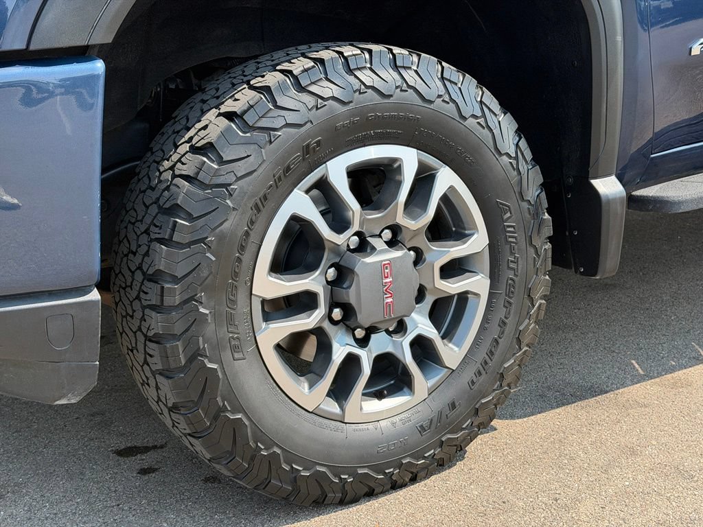 Used 2022 GMC Sierra 2500 AT4 w/ AT4 Preferred Package AWD/4WD image 27