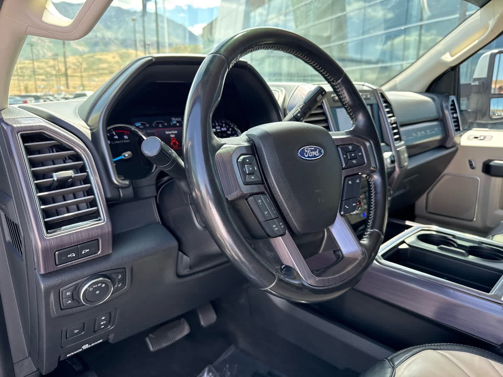 Used 2020 Ford F350 Limited AWD/4WD image 22