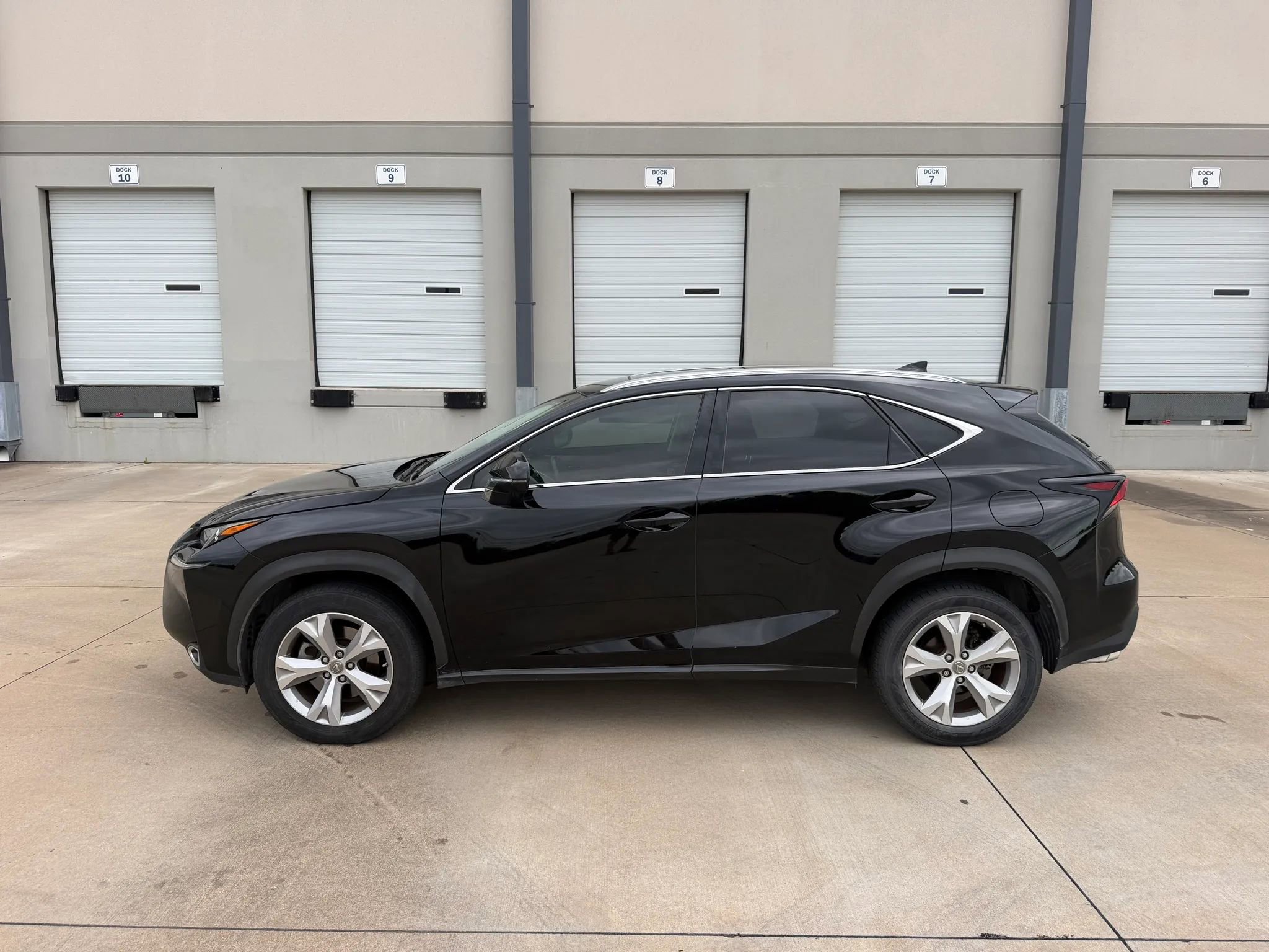 Used 2017 Lexus NX 200t FWD w/ Premium Package image 6
