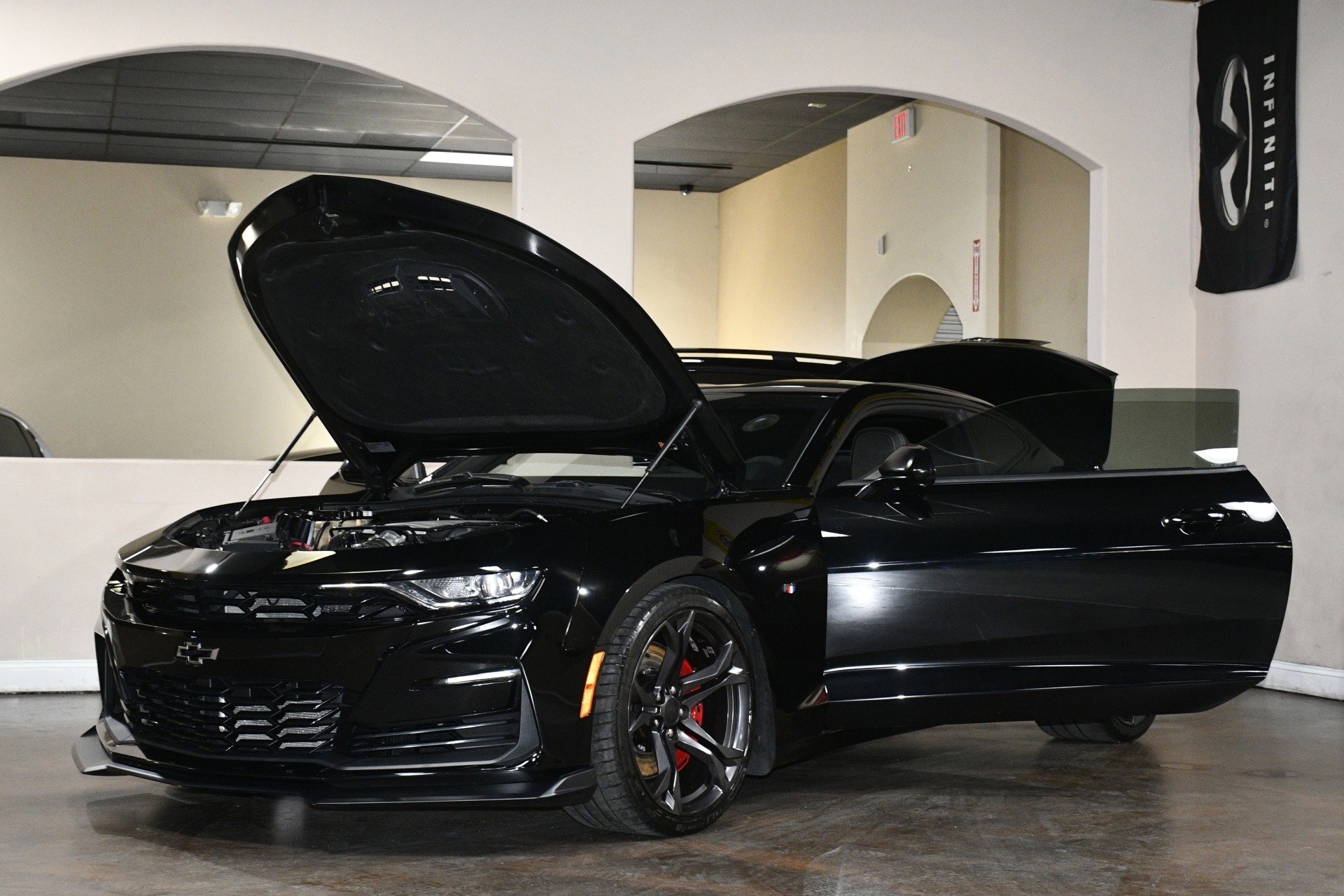 Used 2019 Chevrolet Camaro SS image 90