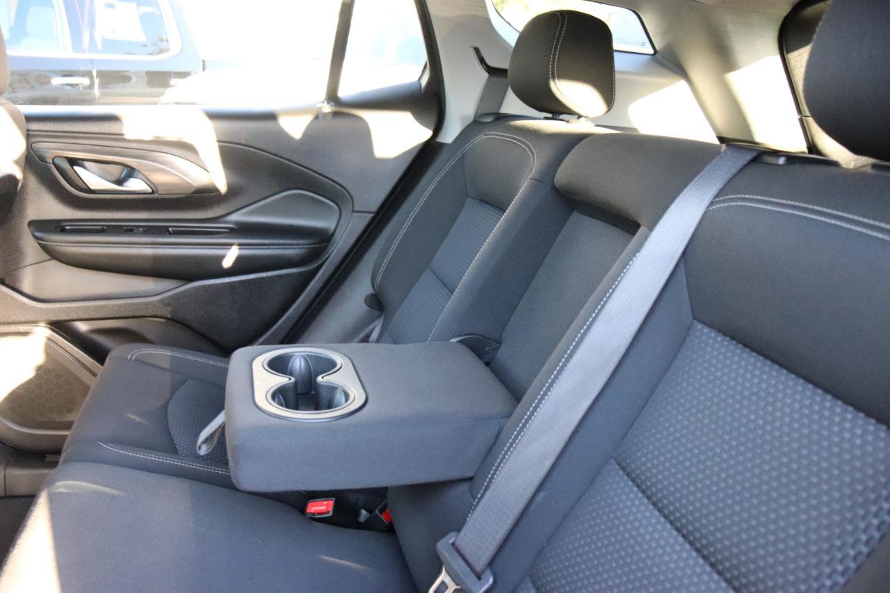 Used 2024 GMC Terrain SLE AWD/4WD image 22