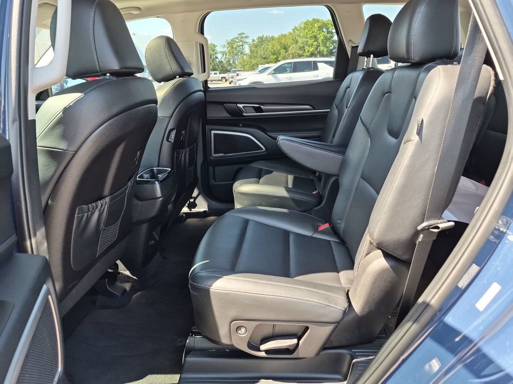 Used 2025 Kia Telluride S FWD image 31